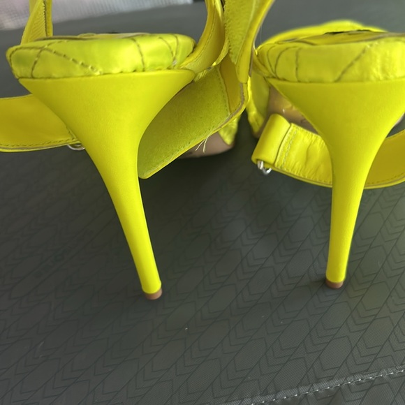 Alice and Olivia Talene heel - Picture 8 of 11